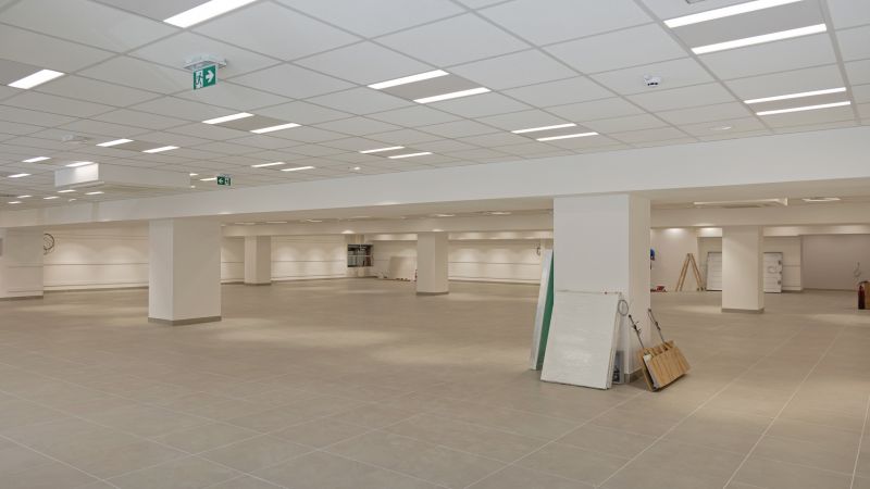 Commercial Floor Polishing Costs — Cost of Commercial Floor Polishing